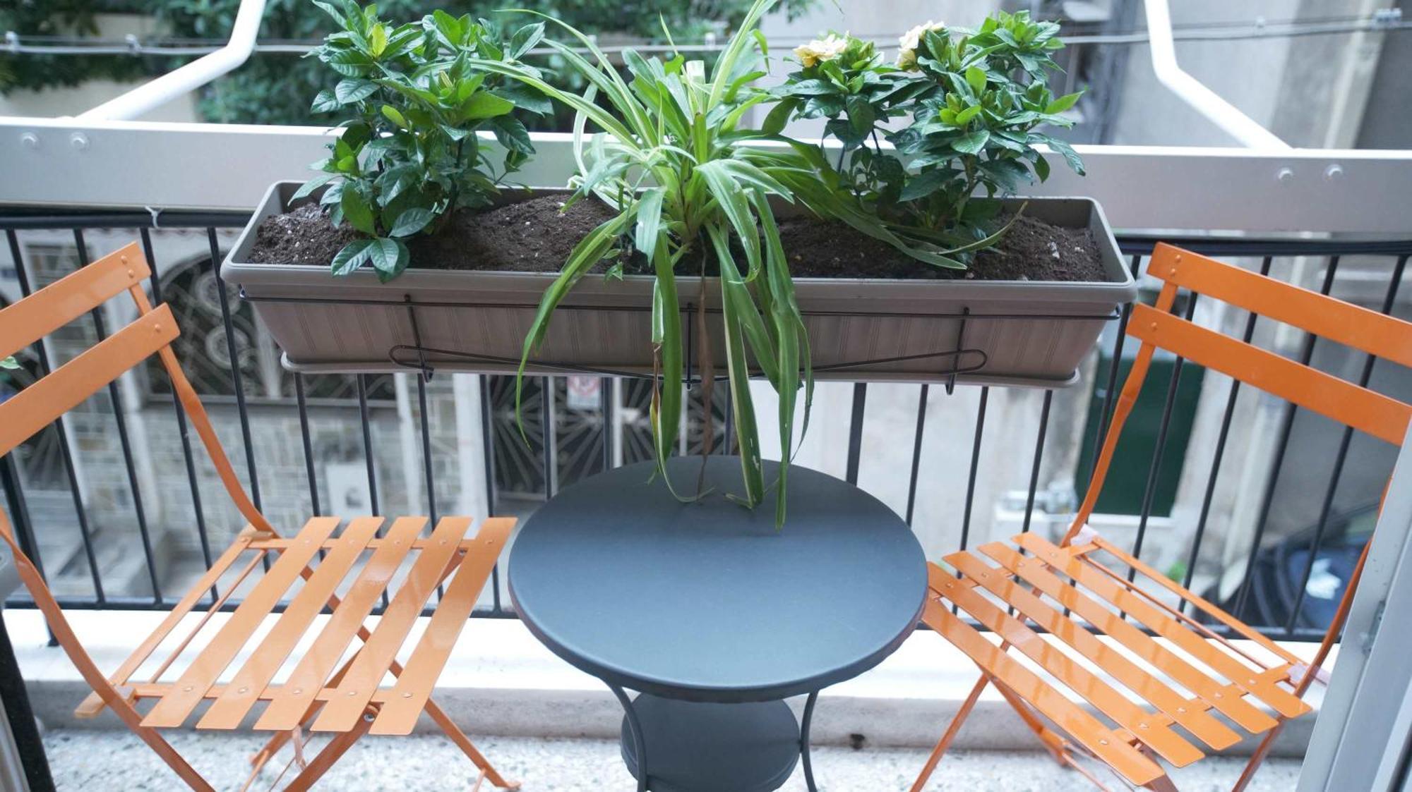 O&O Group - Eclectic Chic Thissio Apartment アテネ エクステリア 写真