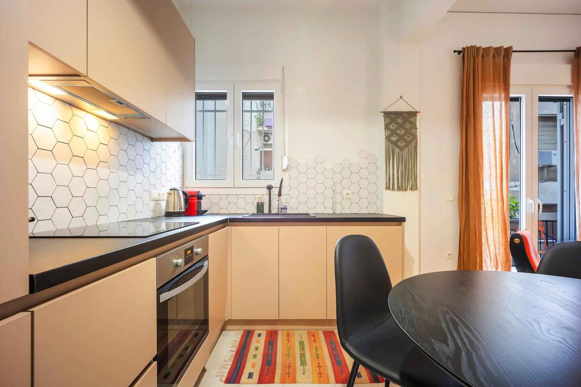 O&O Group - Eclectic Chic Thissio Apartment アテネ エクステリア 写真