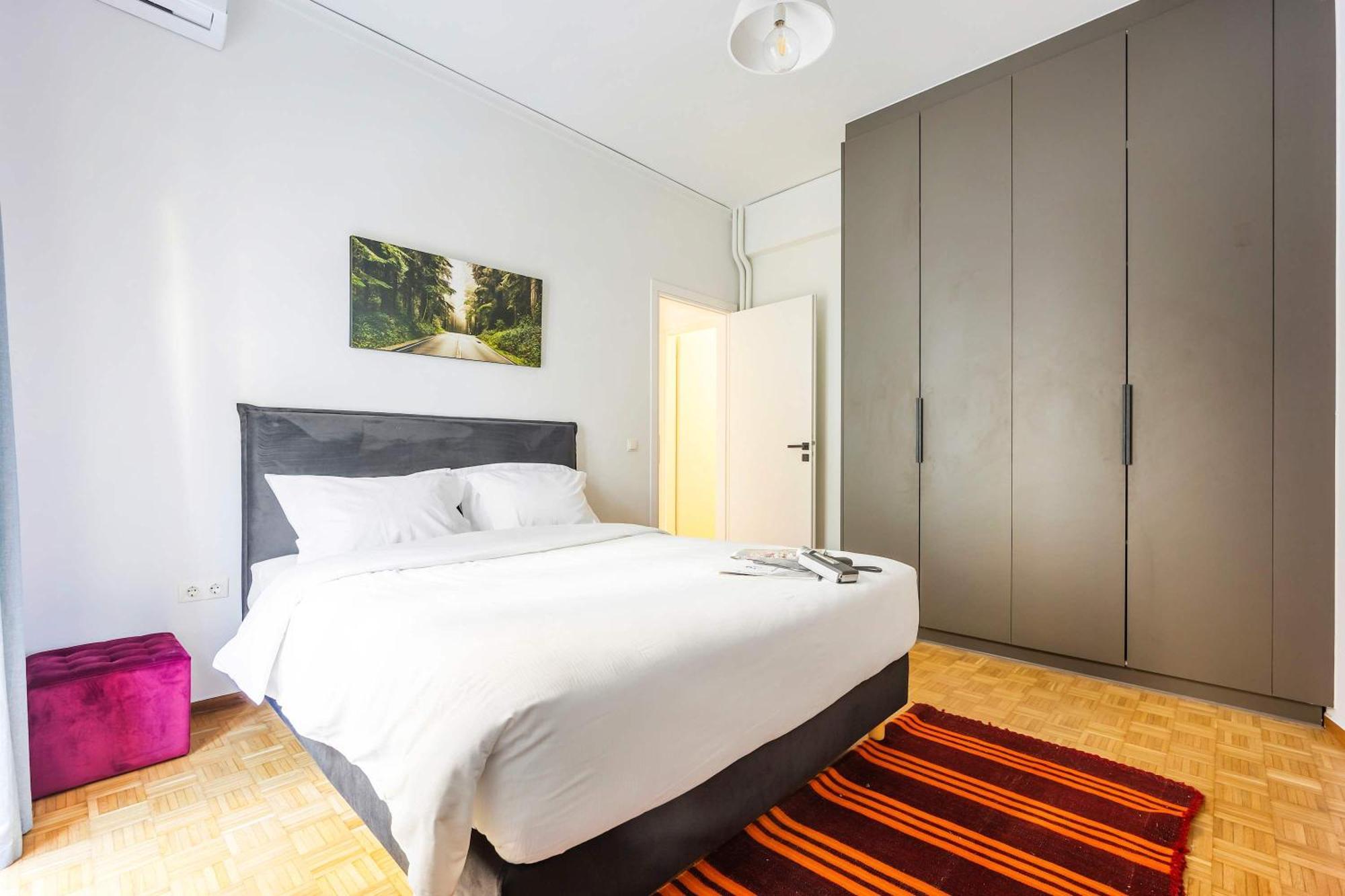 O&O Group - Eclectic Chic Thissio Apartment アテネ エクステリア 写真